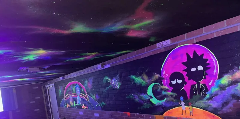 StarrKiddz Game Bus, mural by JustBee